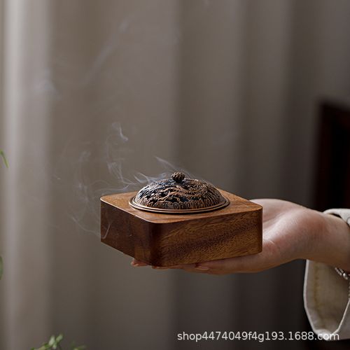 一爐沉香，半盞清歡 胡桃木禪意香爐里的東方美學(xué)